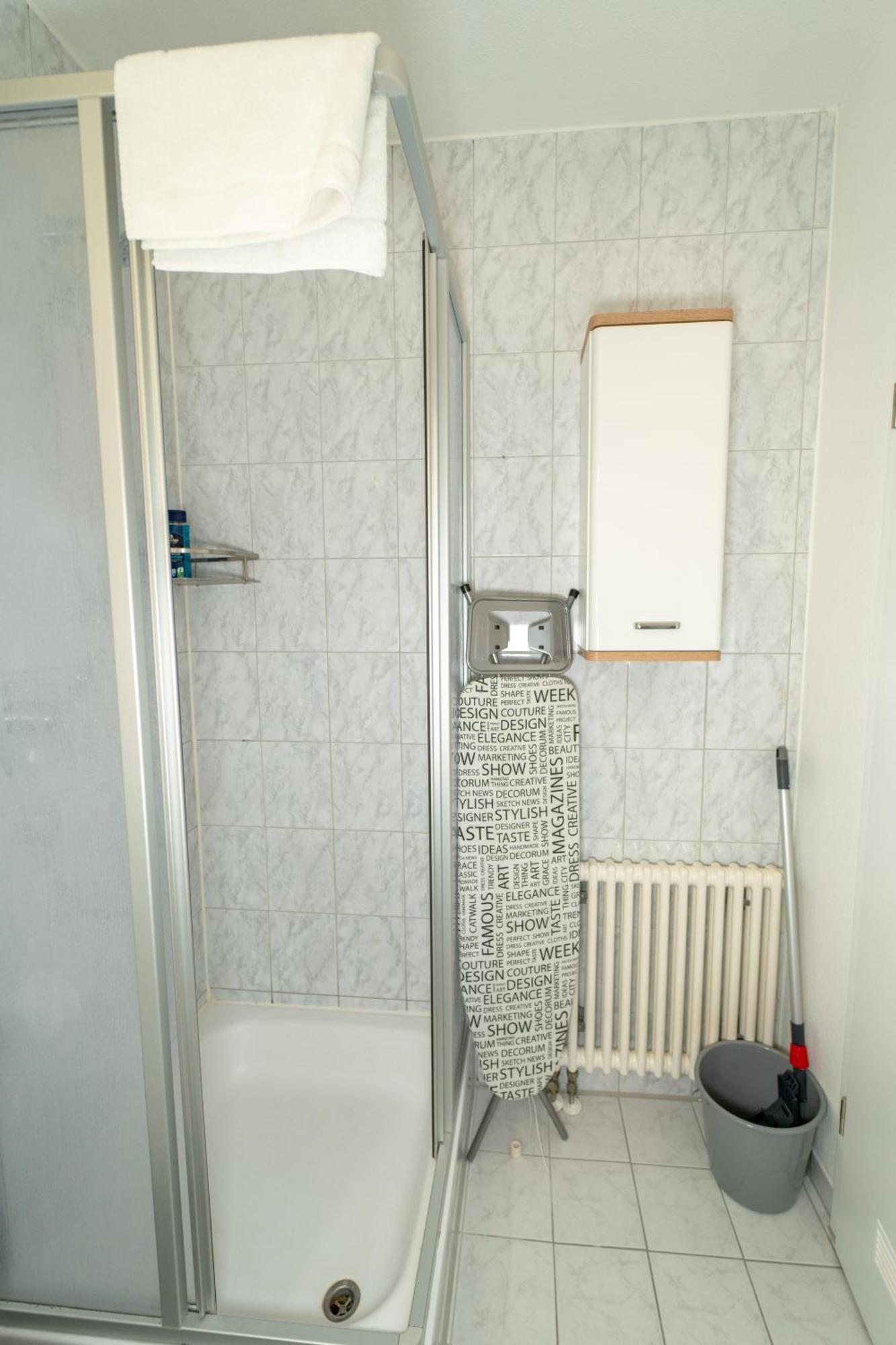Range - Apartments - Kueche - Wlan - Netflix - Bis Zu 7 Personen Fellbach Buitenkant foto